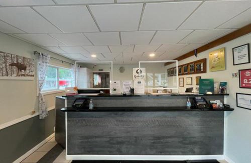 Lincoln Hotel | Quality Inn & Suites Lincoln I-93