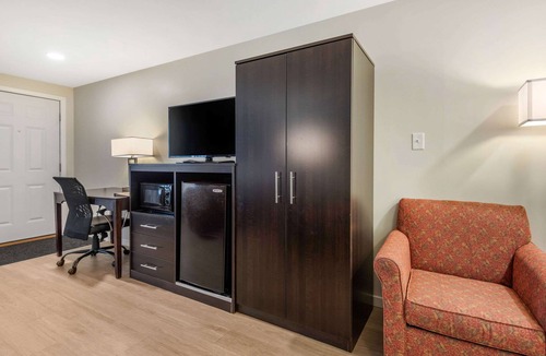 Lincoln Hotel | Quality Inn & Suites Lincoln I-93