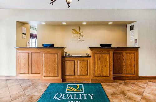 Summersville Hotel | Quality Inn Summersville - New River Area