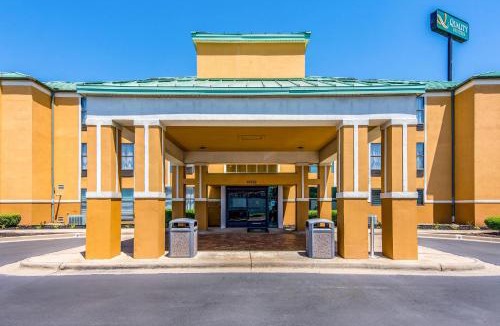 Maumelle Hotel | Quality Suites Maumelle - Little Rock Northwest