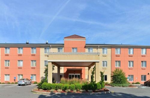 Stratford Hotel | Quality Suites Stratford
