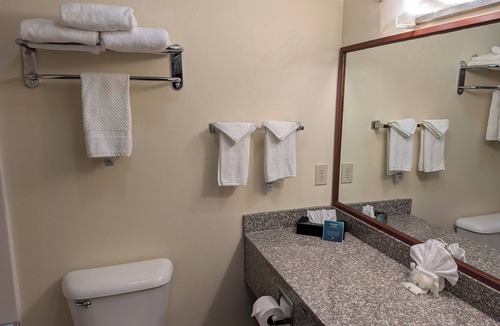 Wayne Hotel | Quality Suites