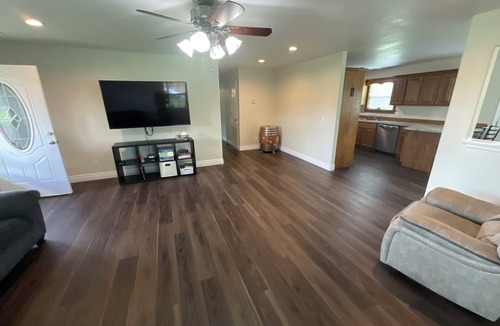Pelsor House | Quiet 3-bedroom house in serene Lamar just minutes from Lake Ludwig or downtown.