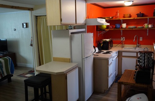 Sand Lake House | Quiet and close to airport with fastest WiFi available.