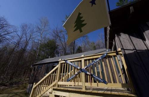 Locke Mills Cabin | Quiet cabin near Mt Abram and Sunday River