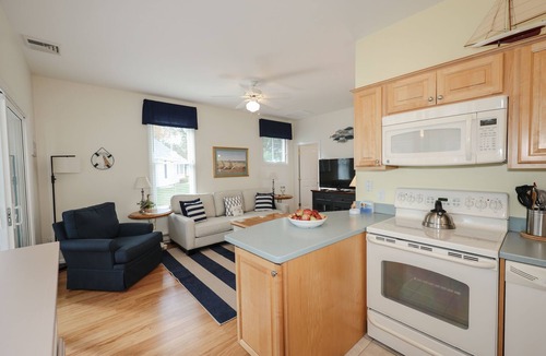 Summer Village Cottage | Quiet Cottage in Summer Village with Central Air close to the Ocean!