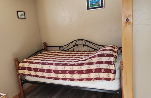 Knik River Bed & Breakfast | Quiet country living in this spacious 2nd story Unit. Hiking trails and more!n