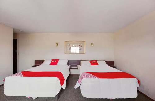 Cheyenne Wells Hotel | Quiet Room Perfect for Families + Budget Travel Stop
