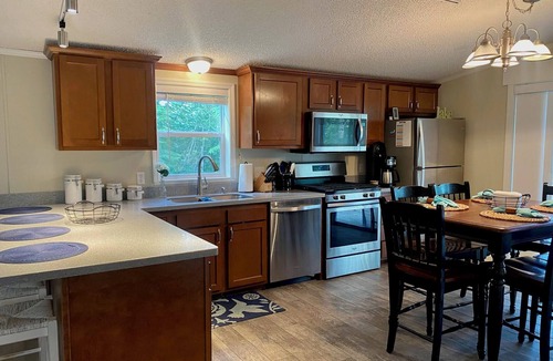 Mammoth Cave House | Raleigh Retreat: Cozy Waterfront Lake Home on Nolin Lake & Close to Mammoth Cave