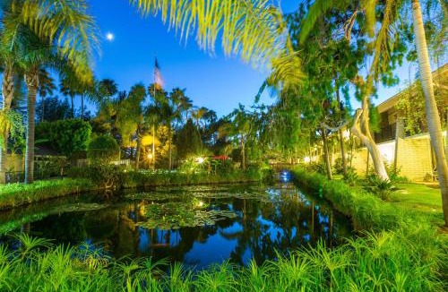 Santa Barbara Hotel | Ramada by Wyndham Santa Barbara