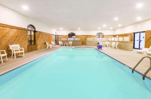 Strasburg Hotel | Ramada by Wyndham Strasburg Dover
