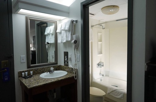 Broken Arrow Hotel | Ramada by Wyndham Tulsa Broken Arrow
