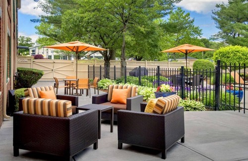 Woburn House | Rare Find! 3 Sleek Units, FREE Parking, Pets Allowed, Near Harvard University!