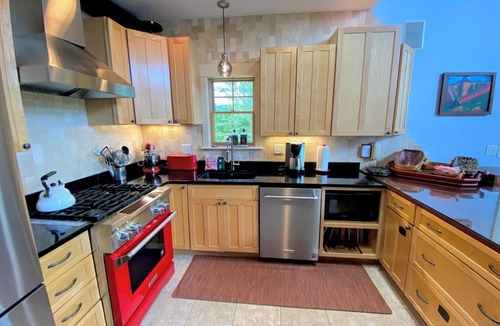 Carroll House | RE53 Beautiful Bretton Woods slopeside home, amazing views! AC, Hot Tub, Pool Table, Dog Friendly!
