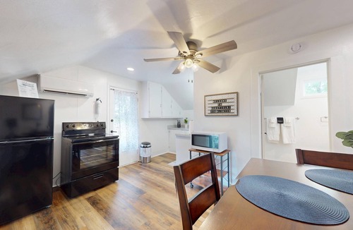Mansfield Apartment | Recovery Loft 1-bedroom apartment in Mansfield, OH with WiFi, AC, Full Kitchen