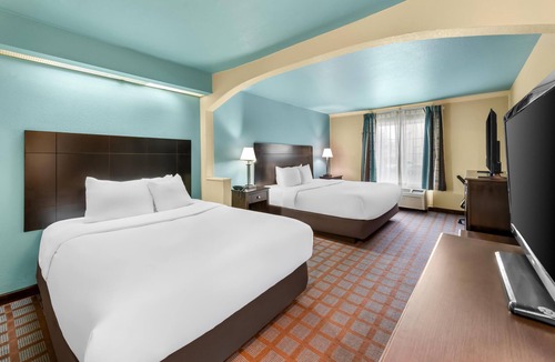 Blue Springs Hotel | Red Lion Inn & Suites Blue Springs