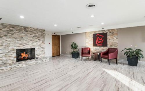 Cadiz Hotel | Red Roof Inn Cadiz