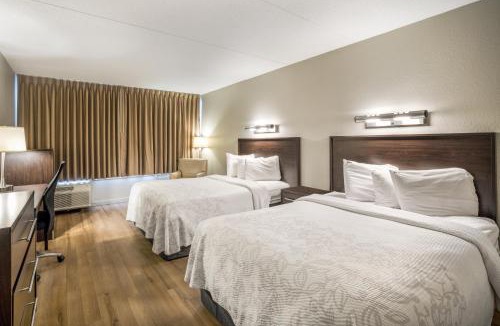 Woburn Hotel | Red Roof Inn PLUS+ Boston - Woburn/Burlington