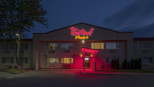 Crown Heights Hotel | Red Roof Inn PLUS+ Poughkeepsie
