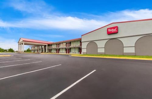 Cave City Hotel | Red Roof Inn & Suites Cave City