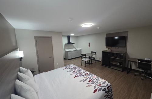 Sutton Hotel | Red Roof Inn Sutton
