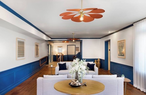 South Yarmouth Hotel | Refreshing Retreat: 2 Queens, Red Jacket, Pool Views, Close to Pier
