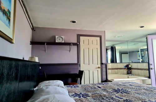 Hampton Hotel | Regal Inn