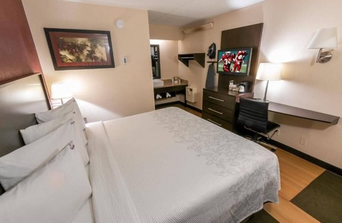 Columbus Hotel | Relaxed Stay Ideal for Visiting Downtown Columbus Attractions