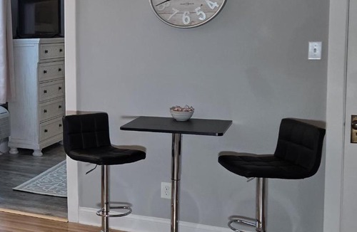 Downtown Apartment | Relaxing Downtown 1 Bed, Dog Friendly Apartment with Deck, Dog Exercise Area