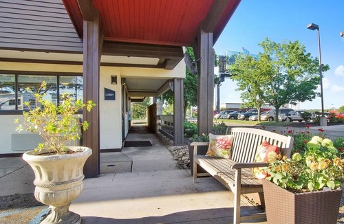 North Canton House | Relaxing Room Near Akron-Canton Airport, Ideal for Travelers on the Go
