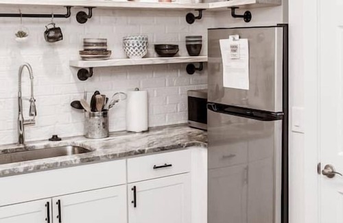 Weinland Park Apartment | Renovated 2story (9C) OSU/Central ❤Near EVERYTHING