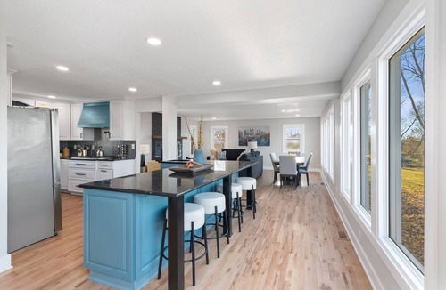 Independence House | Renovated 4BR+ Independence Retreat on 1.3 Acres