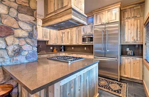 Park City Cabin | Renovated Historic Cabin ~ 25 Miles to Park City!