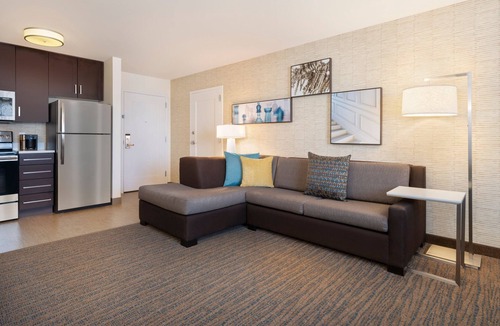 Bridgewater Hotel | Residence Inn by Marriott Boston Bridgewater