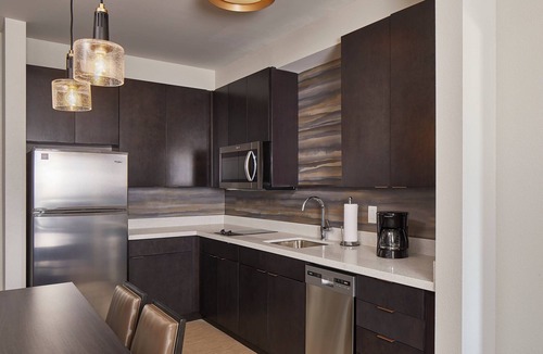 Hough Hotel | Residence Inn by Marriott Cleveland University Circle/Medical Center