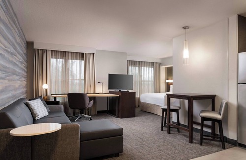 Fairlawn Hotel | Residence Inn by Marriott Akron Fairlawn
