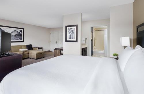 Franklin Hotel | Residence Inn by Marriott Boston Franklin