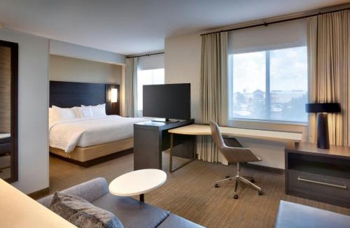 Lenexa Hotel | Residence Inn by Marriott Lenexa City Center