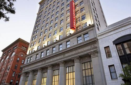 Uptown District Hotel | Residence Inn Columbus Downtown