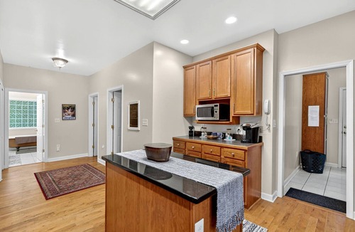 Luray House | Resplendent Cabin Haven near Shenandoah River in Virginia