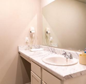 Powell House | Rest and Nest