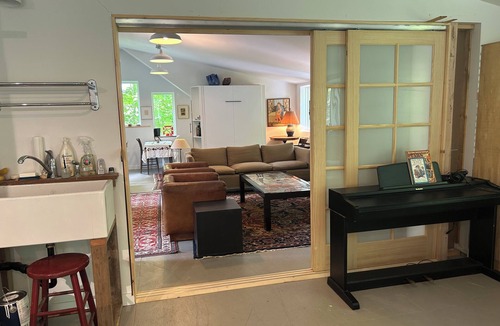 Lyme Apartment | Restored barn in charming Lyme with studio apartment.
