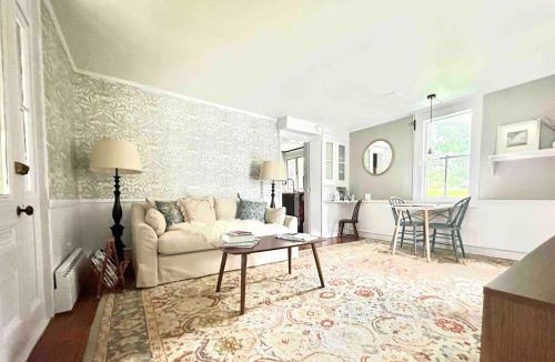 Wiscasset House | Retreat at Sea Cloud Cottage in Historic Wiscasset