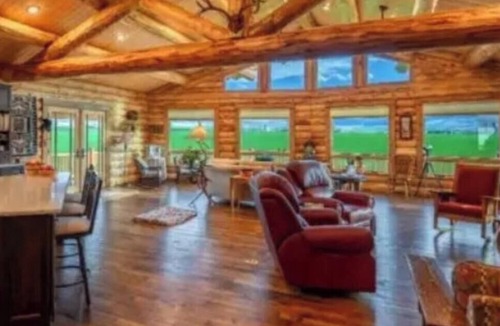 Iliamna Cabin | Retreat Lodge/ Prehistoric Location 12-Bedroom Cabins on Magestic Lliamna Lake