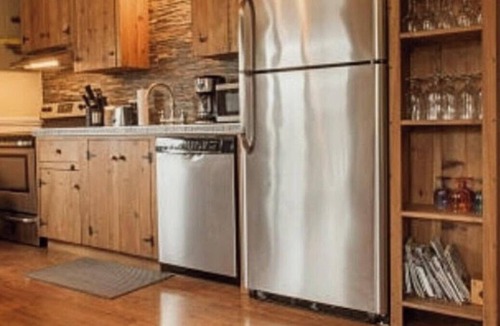 Iliamna Cabin | Retreat Lodge/ Prehistoric Location 12-Bedroom Cabins on Magestic Lliamna Lake
