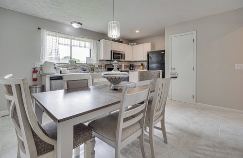Reynoldsburg House | Reynoldsburg Home w/Patio ~ 11 Mi to Columbus!