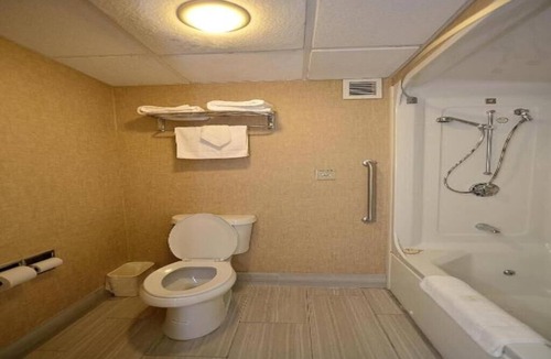 Somerset Hotel | River-view Room, King Suite with Jetted tub and Ba