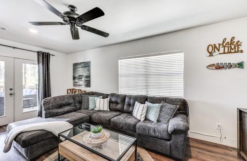 Royal House | Riverfront Royal Home w/Hot Tub & Fire Pits!