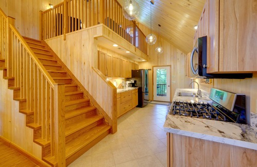 Edray Cabin | Riverfront West Virginia Cabin w/Screened-In Deck