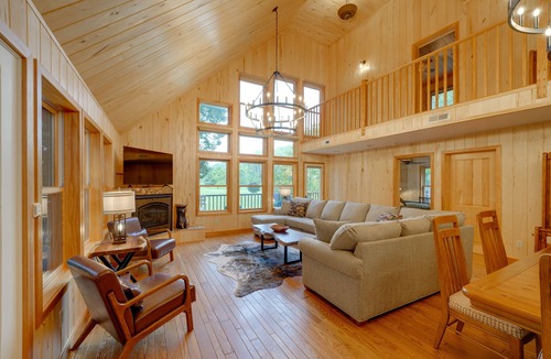 Edray Cabin | Riverfront West Virginia Cabin w/Screened-In Deck